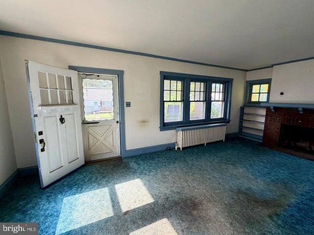 67 W SCHUYLKILL RD, Pottstown, PA 19465