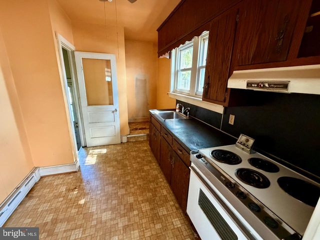 67 W SCHUYLKILL RD, Pottstown, PA 19465