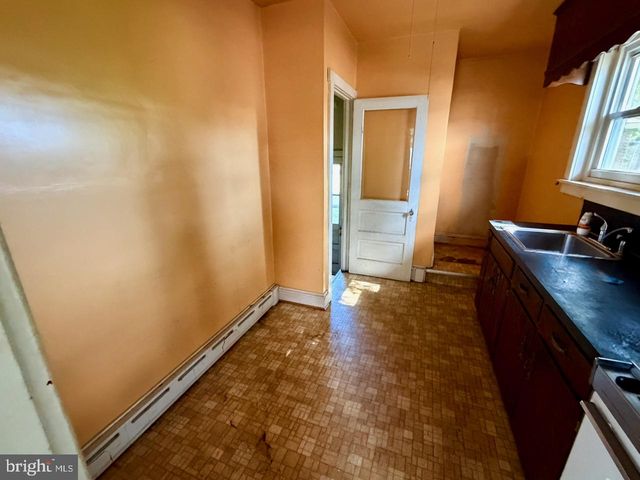 67 W SCHUYLKILL RD, Pottstown, PA 19465