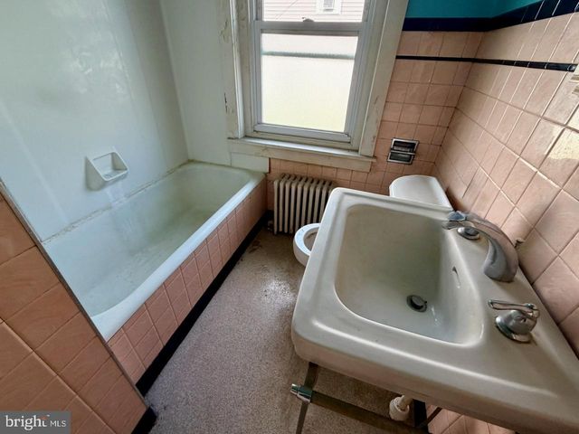 67 W SCHUYLKILL RD, Pottstown, PA 19465