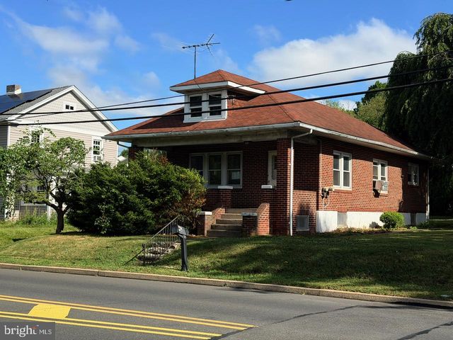 67 W SCHUYLKILL RD, Pottstown, PA 19465