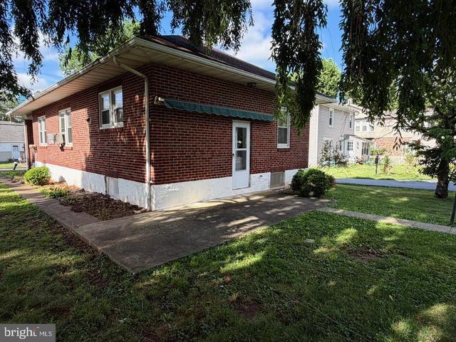 67 W SCHUYLKILL RD, Pottstown, PA 19465