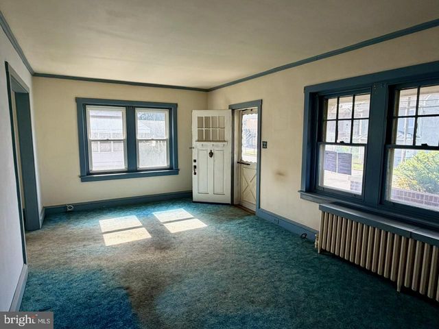 67 W SCHUYLKILL RD, Pottstown, PA 19465