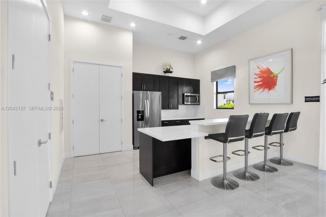 20610 NE 5th Pl, Miami, FL 33179