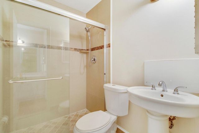 2730 SW 13th Street 203, Delray Beach, FL 33445