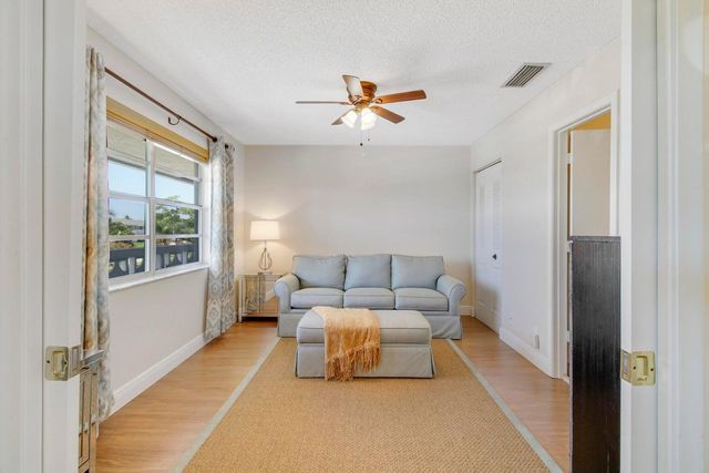 2730 SW 13th Street 203, Delray Beach, FL 33445