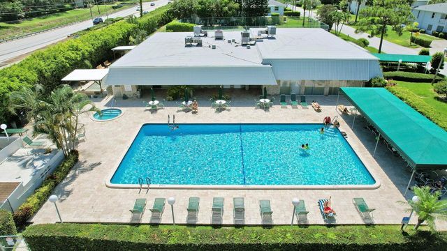 2730 SW 13th Street 203, Delray Beach, FL 33445