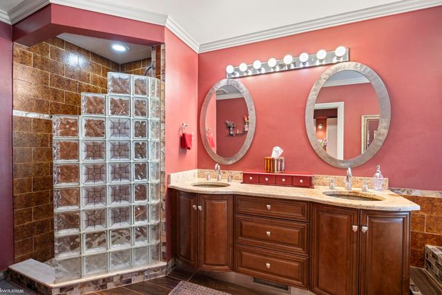 37444 ALPINIA Lane, Clinton Twp, MI 48036