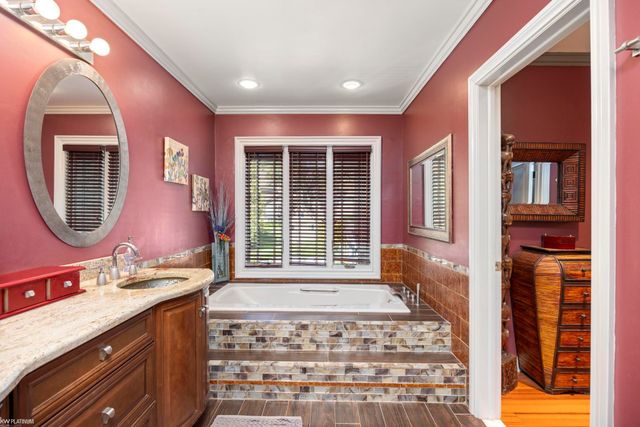 37444 ALPINIA Lane, Clinton Twp, MI 48036