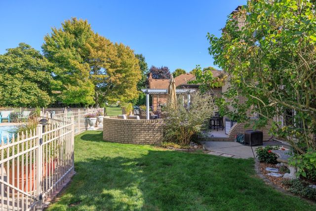 37444 ALPINIA Lane, Clinton Twp, MI 48036