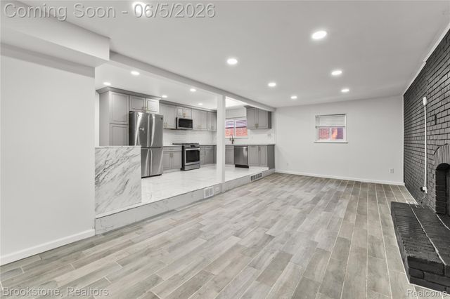 10835 Melbourne Avenue, Allen Park, MI 48101