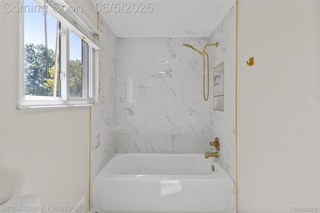10835 Melbourne Avenue, Allen Park, MI 48101