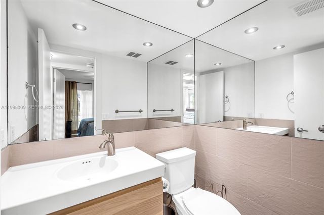 121 Prescott F 121, Deerfield Beach, FL 33442