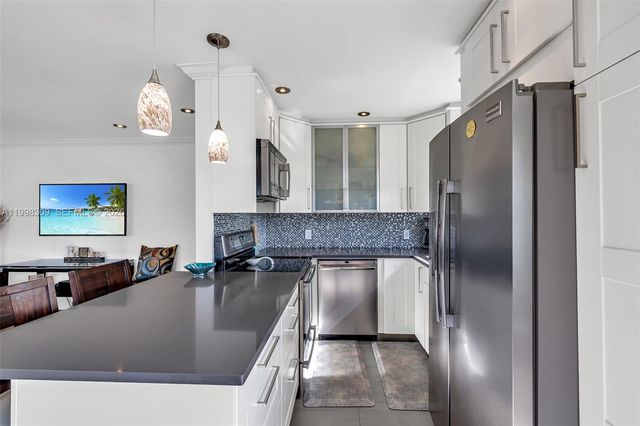 121 Prescott F 121, Deerfield Beach, FL 33442