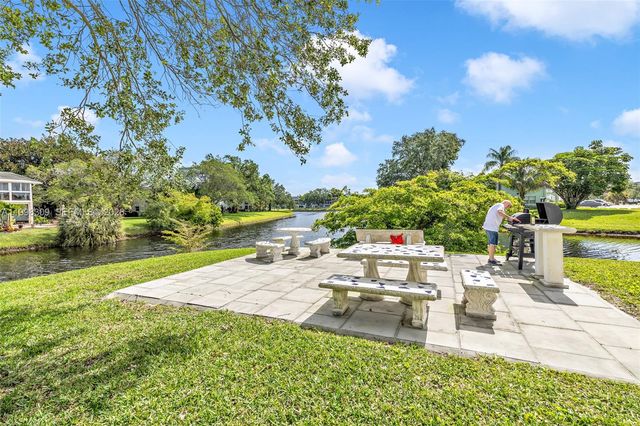 121 Prescott F 121, Deerfield Beach, FL 33442