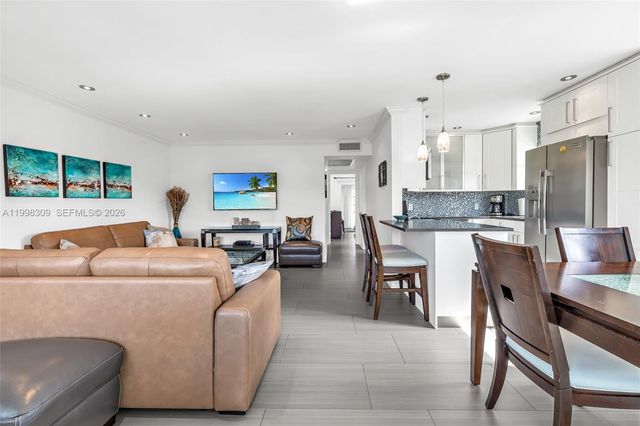 121 Prescott F 121, Deerfield Beach, FL 33442