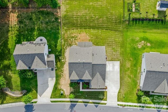 1427 Brooksland Place, Waxhaw, NC 28173