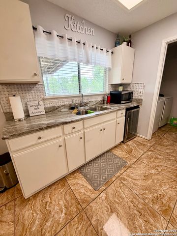 6719 Raintree Path, San Antonio, TX 78233