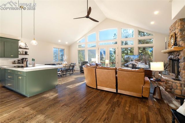 1344 Sun Valley Lane, Manitou Springs, CO 80829