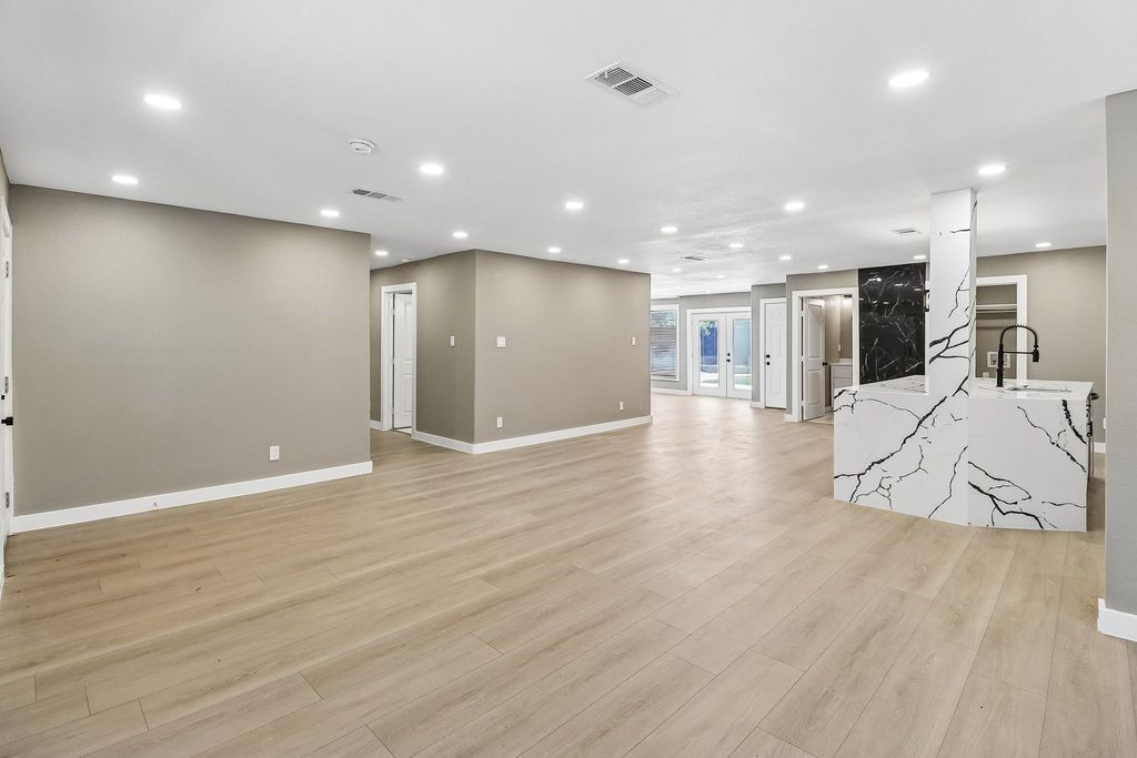 10711 Cromwell Drive, Dallas, TX 75229 — photo 5