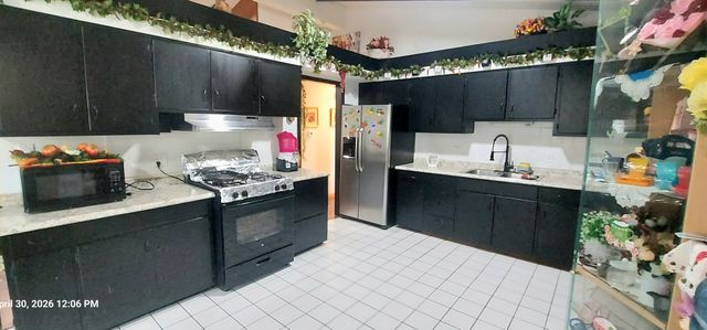 703 Sheldon Avenue, Aurora, IL 60506