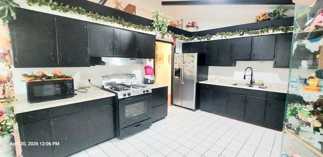 703 Sheldon Avenue, Aurora, IL 60506