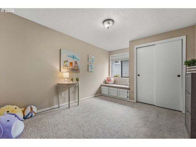 10075 Sw FLICKA Pl, Beaverton, OR 97008