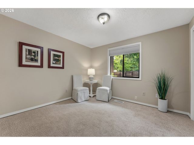 10075 Sw FLICKA Pl, Beaverton, OR 97008