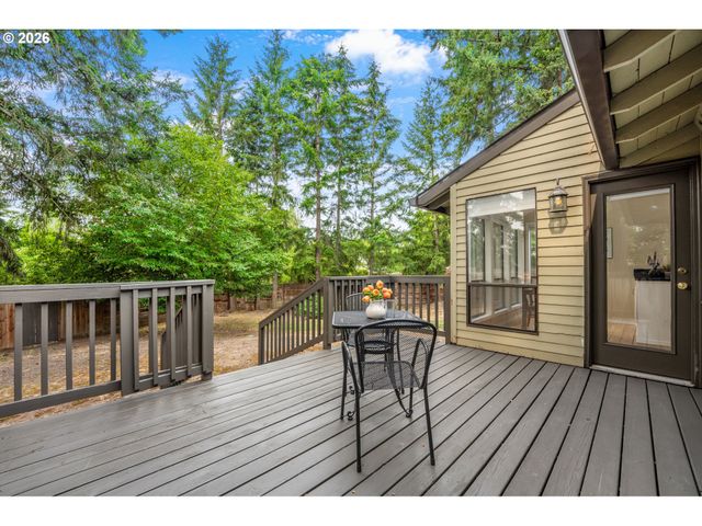 10075 Sw FLICKA Pl, Beaverton, OR 97008