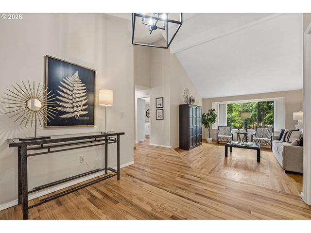 10075 Sw FLICKA Pl, Beaverton, OR 97008