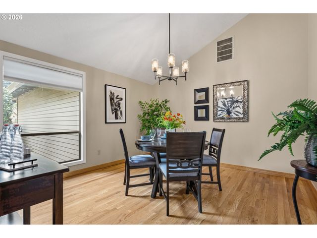 10075 Sw FLICKA Pl, Beaverton, OR 97008