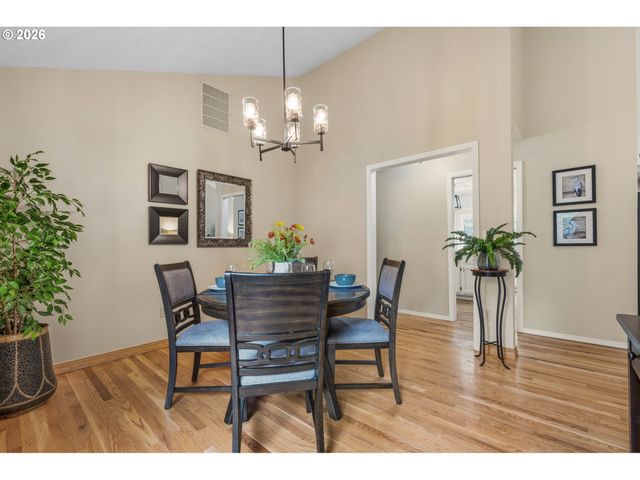 10075 Sw FLICKA Pl, Beaverton, OR 97008
