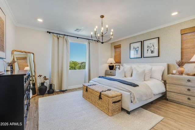 1454 E RAKESTRAW Lane, Gilbert, AZ 85298
