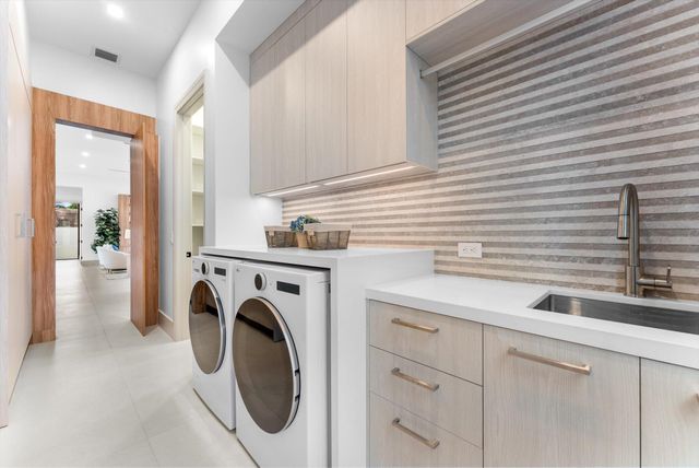 963 Dogwood Drive, Delray Beach, FL 33483