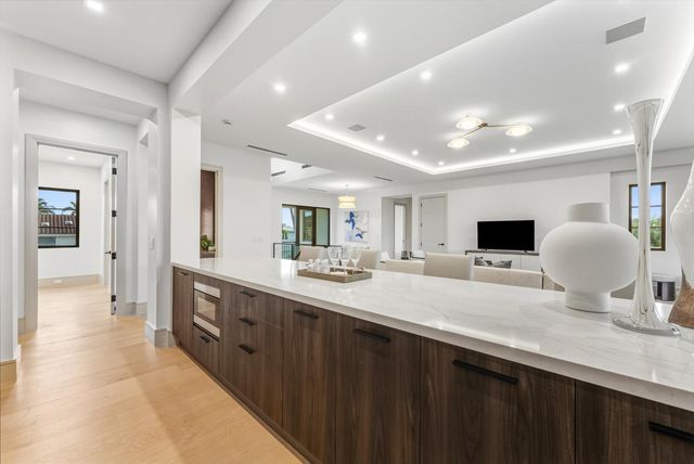 963 Dogwood Drive, Delray Beach, FL 33483