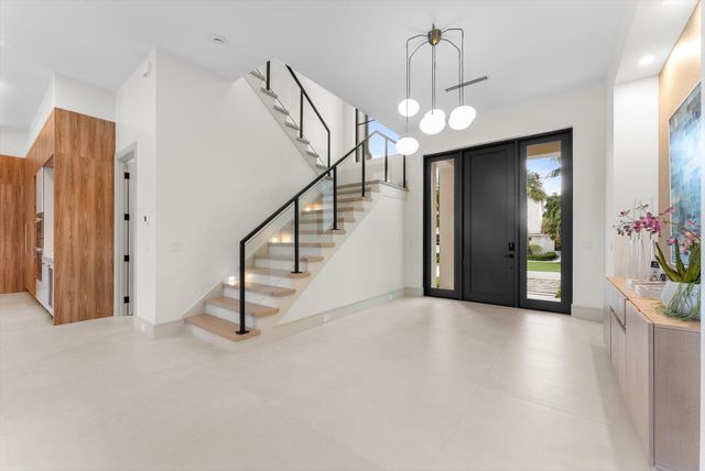 963 Dogwood Drive, Delray Beach, FL 33483