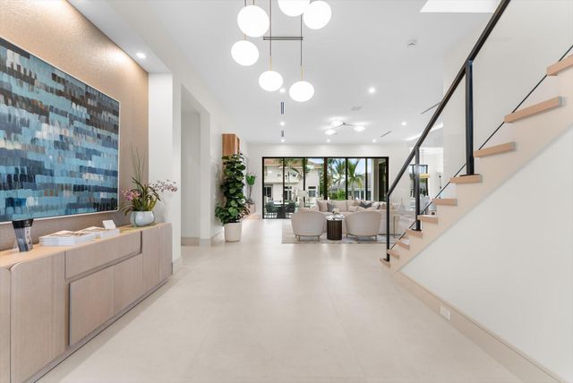 963 Dogwood Drive, Delray Beach, FL 33483