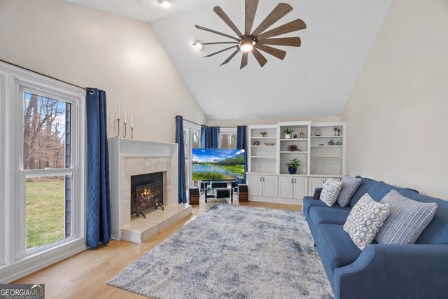 124 Price Hills Court, Sugar Hill, GA 30518