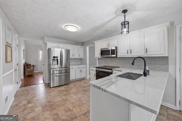 124 Price Hills Court, Sugar Hill, GA 30518