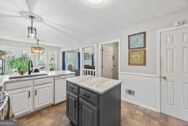 124 Price Hills Court, Sugar Hill, GA 30518