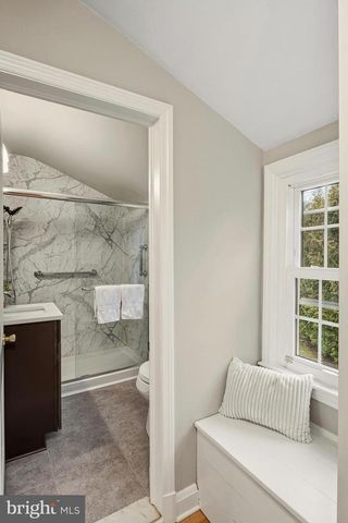 7 OVERHILL RD, Baltimore, MD 21228