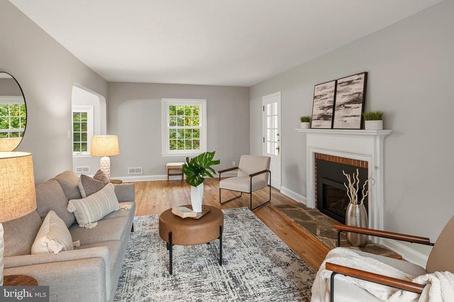 7 OVERHILL RD, Baltimore, MD 21228