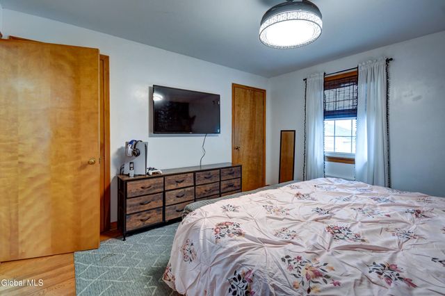 1 Julia Street, Amsterdam, NY 12010