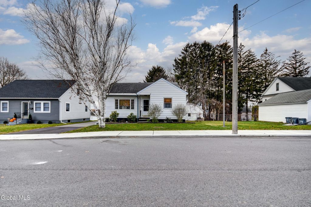 1 Julia Street, Amsterdam, NY 12010