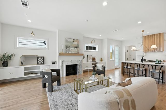 4604 Hopkins, Dallas, TX 75209