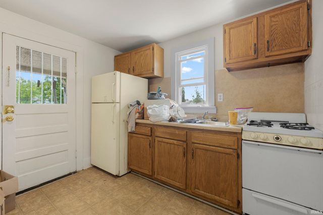 4029 Barr Street, Fort Wayne, IN 46806