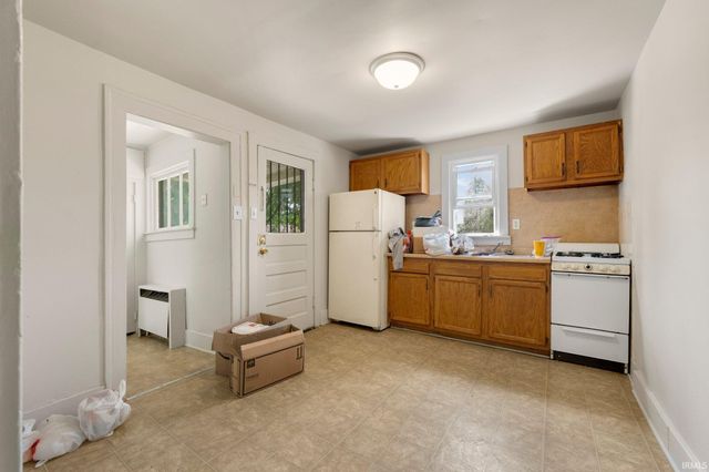 4029 Barr Street, Fort Wayne, IN 46806