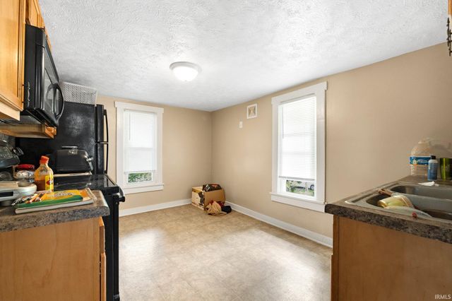 4029 Barr Street, Fort Wayne, IN 46806