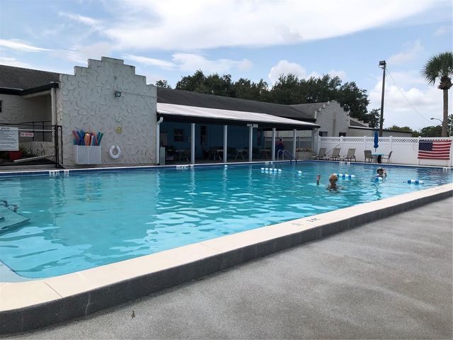 8010 HIGHPOINT BOULEVARD, Brooksville, FL 34613