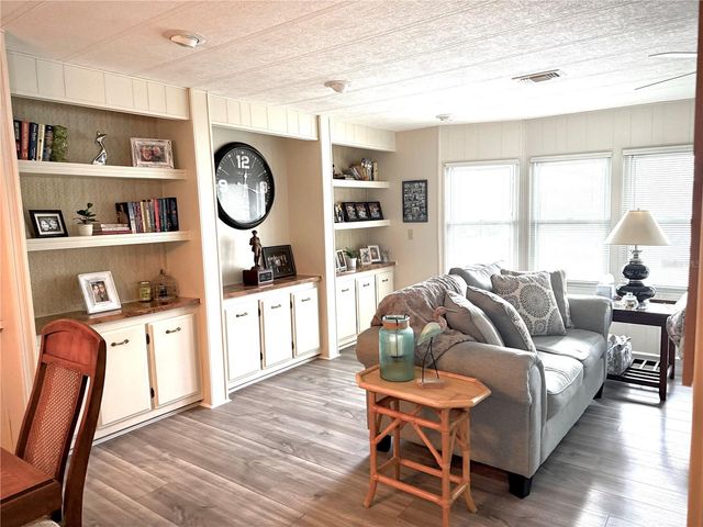 8010 HIGHPOINT BOULEVARD, Brooksville, FL 34613